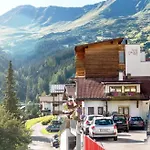 Tirolerhof - Inklusive Super Sommer Card Серфаус